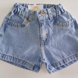 Short de jeans cintura elástica.